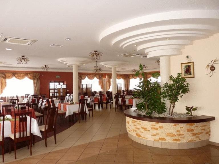 Zajazd Sokol Hotel Nienadówka Exterior foto